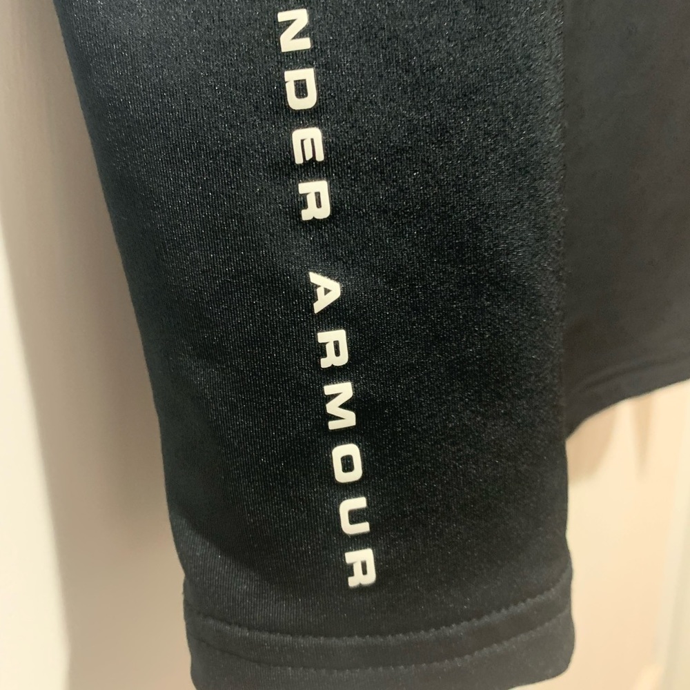 Boys Under Armour fleece long sleeve shirt - Picture 4 of 4
